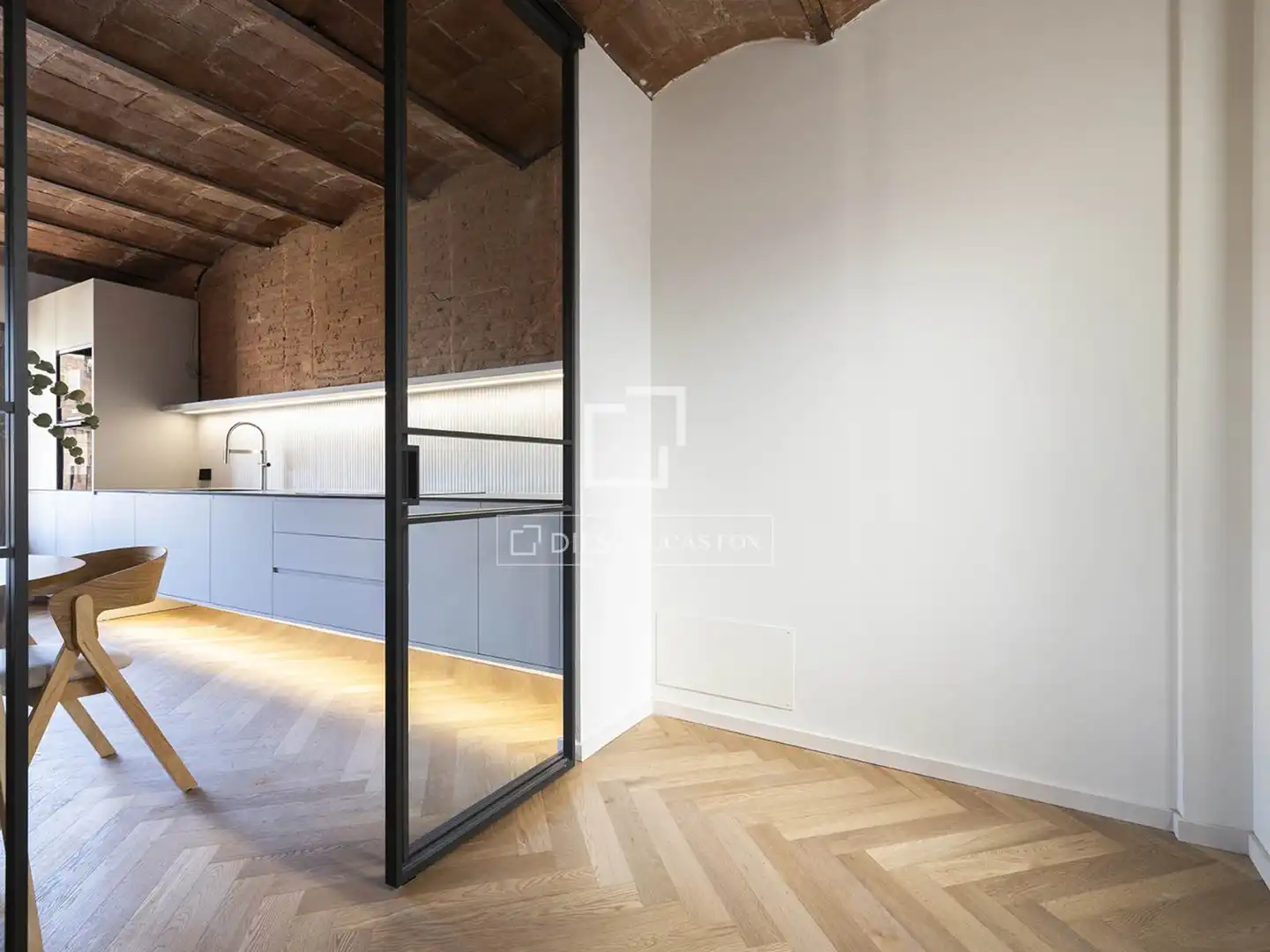 Flat for sale in Barcelona  with Air Conditioner, Heating and Parquet flooring