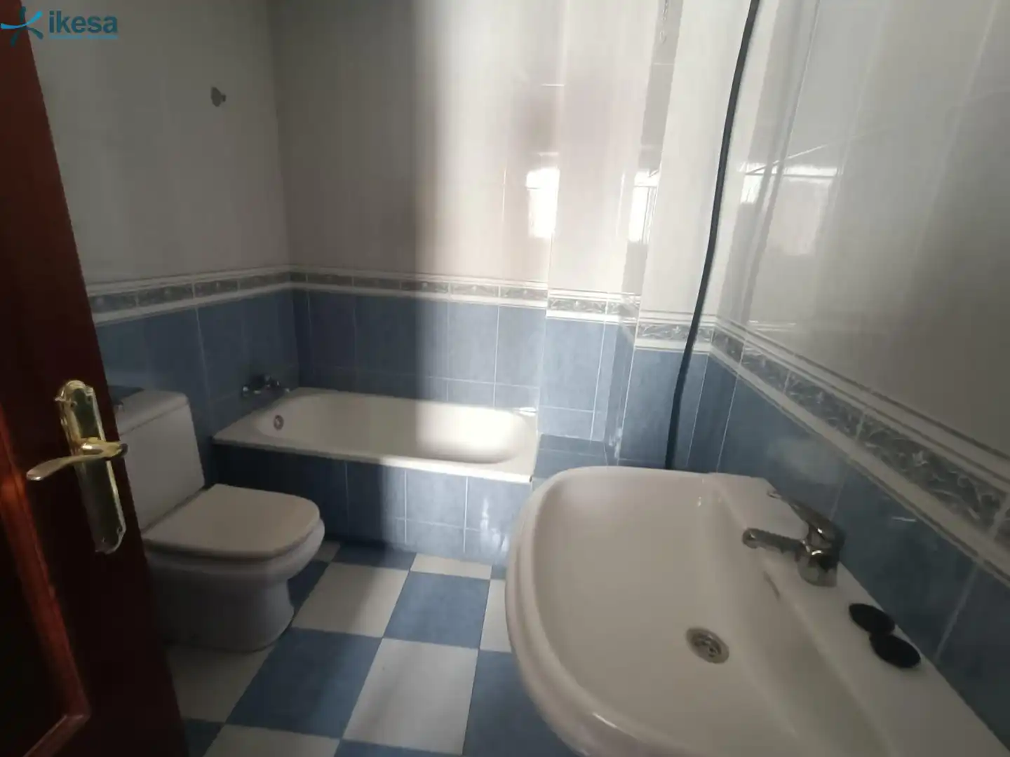 Piso en venta en Calle MESONES, Baena