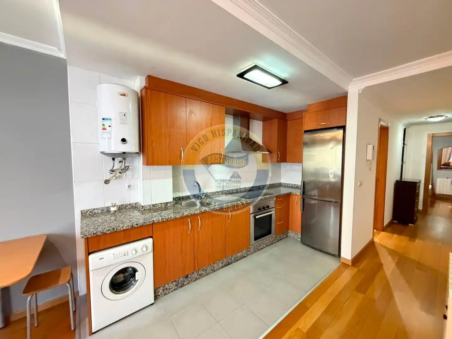 Cocina de Apartamento de alquiler en Vigo  con Calefacción y Amueblado