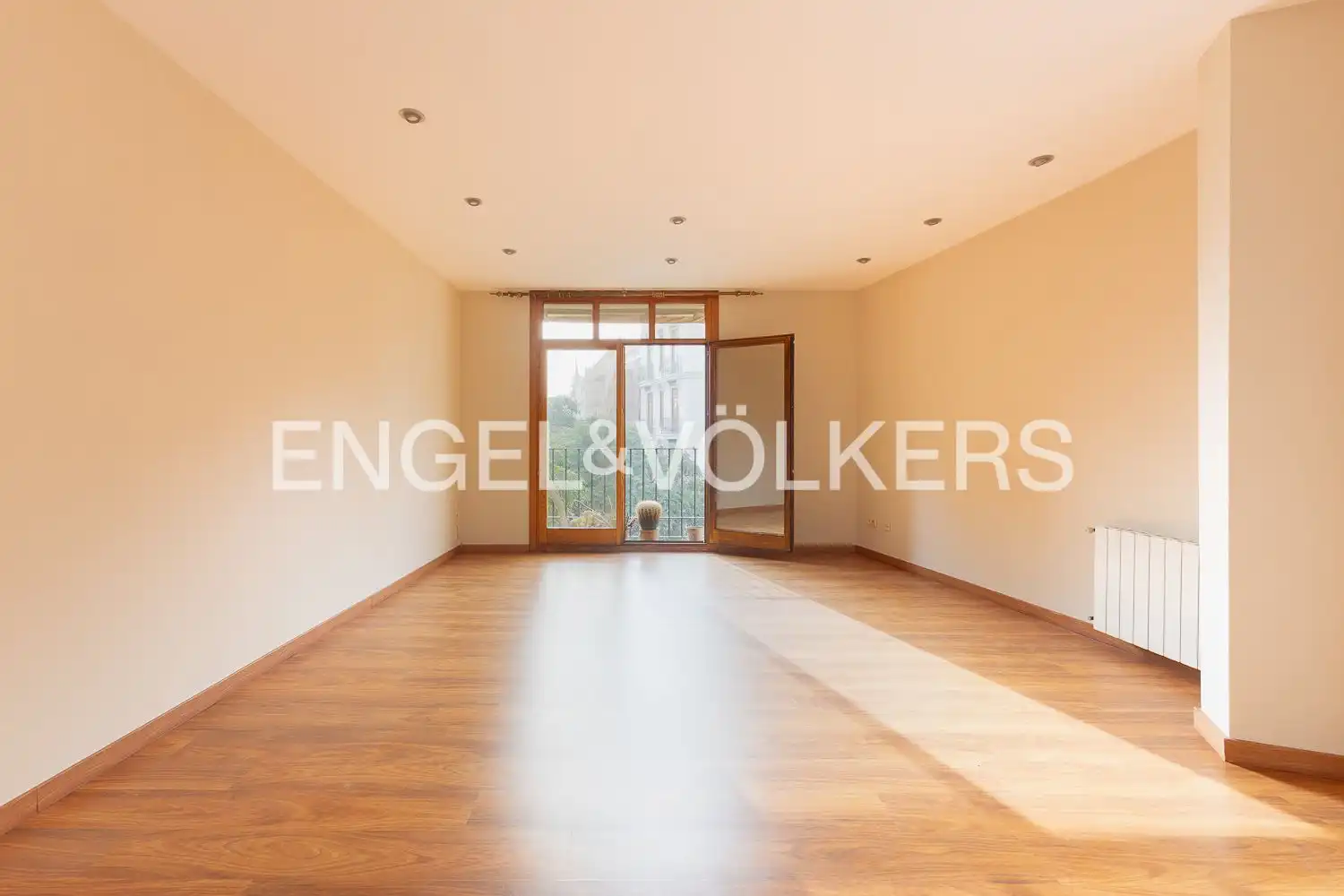 Flat for rent in Plaça dels Furs, El Carme