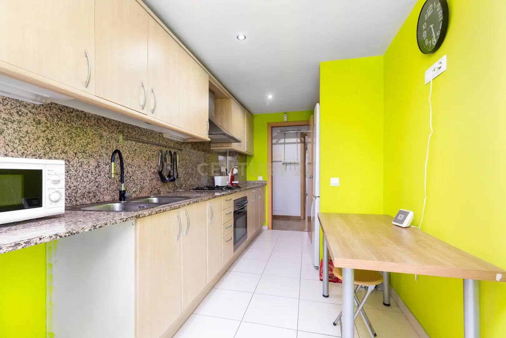 Cocina de Piso en venta en Parets del Vallès con Balcón