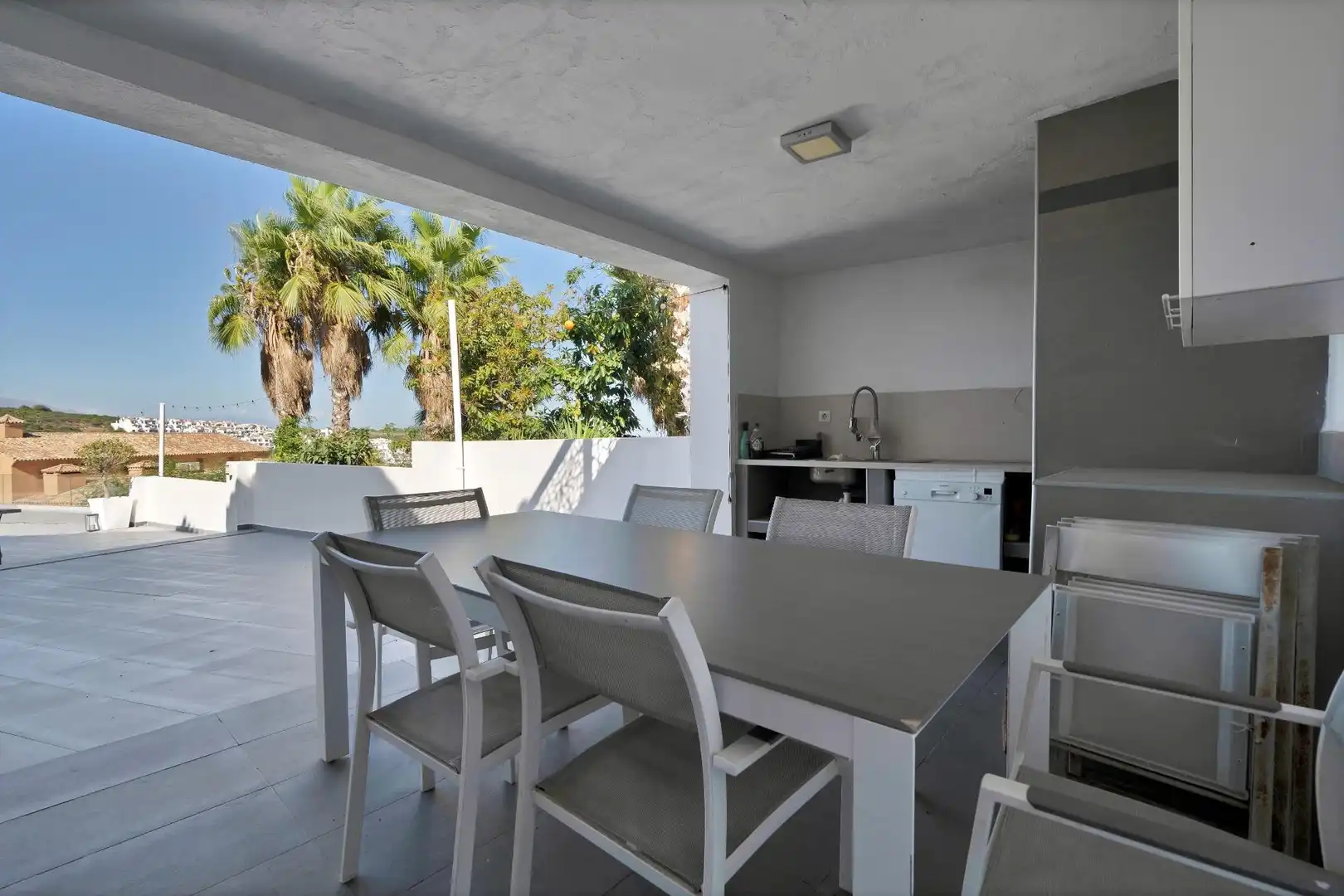 Terraza de Casa o chalet en venta en La Alcaidesa con Terraza, Trastero y Piscina