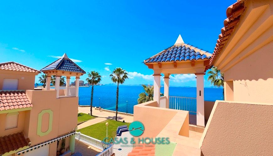 Exterior view of Single-family semi-detached for sale in La Manga del Mar Menor  with Air Conditioner, Heating and Terrace