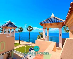 Vista exterior de Casa adosada en venda en La Manga del Mar Menor amb Aire condicionat, Calefacció i Terrassa