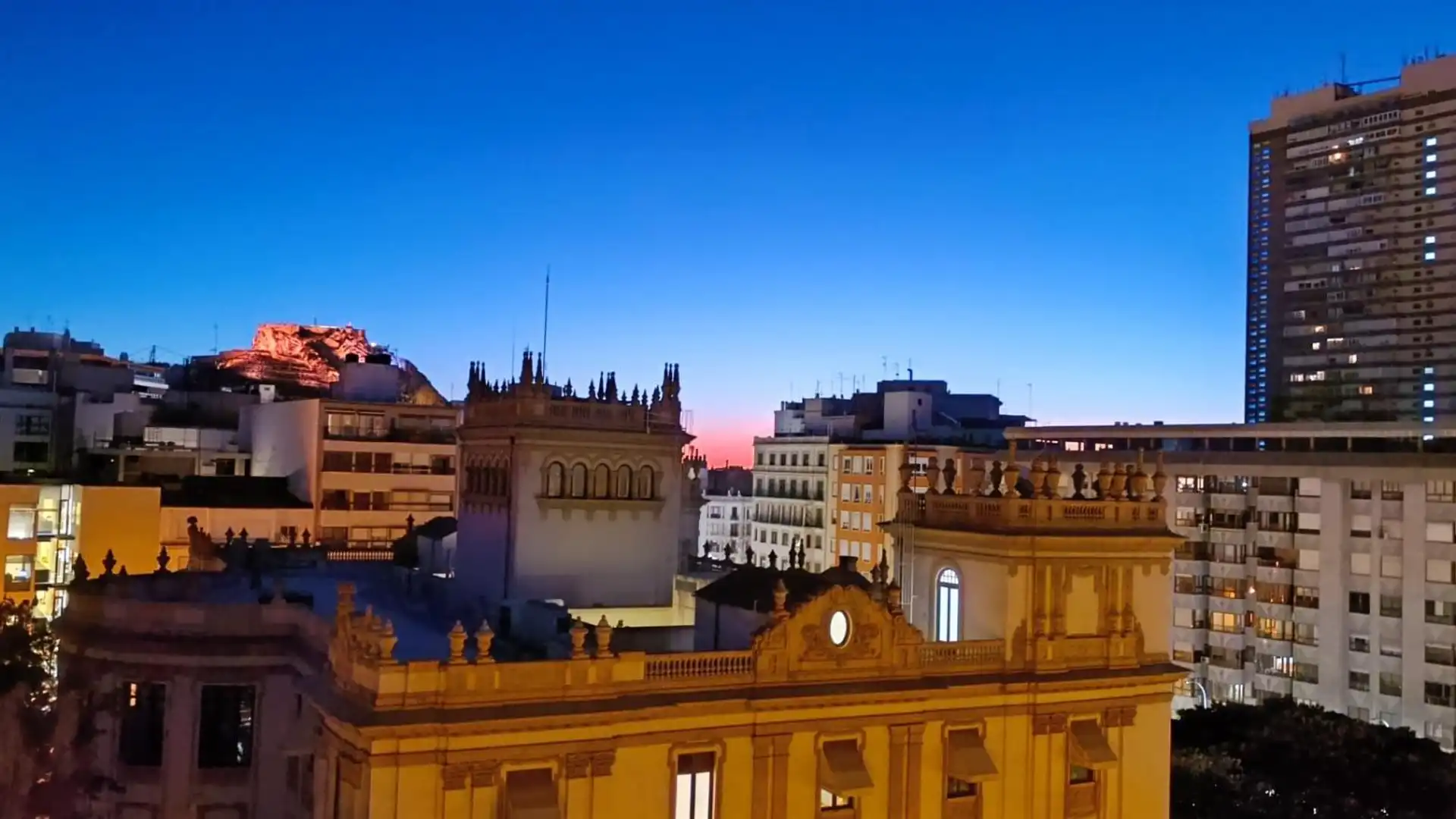 Flat for sale in Ensanche - Diputación, Centro