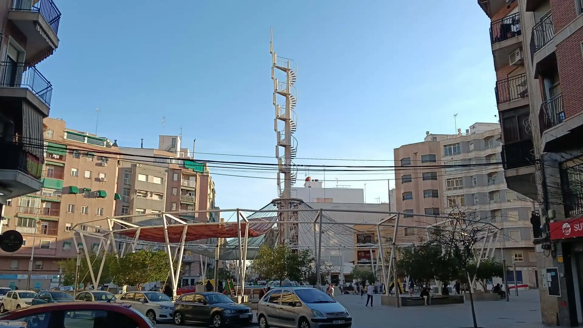 Außenansicht von Wohnung zum Verkauf in Elche / Elx mit Klimaanlage und Abstellraum
