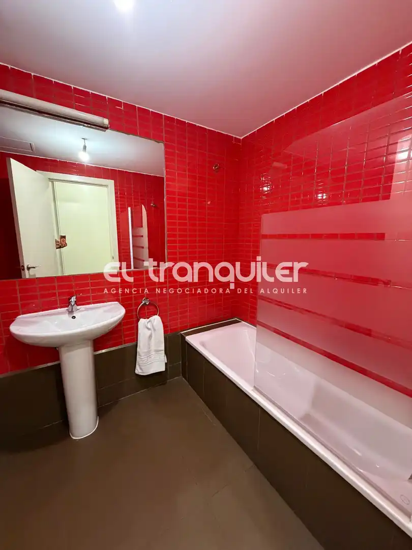 Badezimmer von Wohnung zur Miete in Pinto mit Haustiere erlaubt