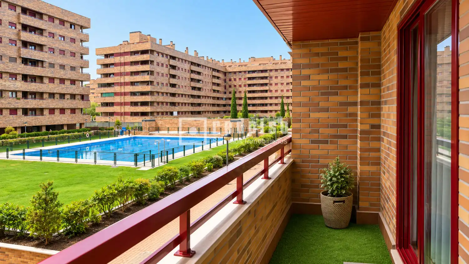 Flat with pool for sale in El Quiñón, imagen 3