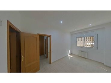 Piso con ascensor en venta en Calle sant joaquim