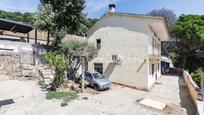 Vista exterior de Casa o xalet en venda en Sant Iscle de Vallalta amb Aire condicionat, Terrassa i Balcó