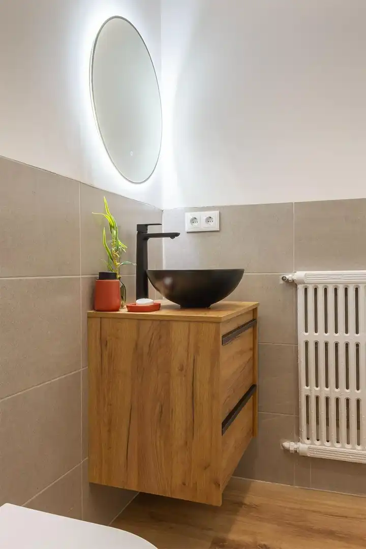 Bathroom of Flat for sale in Sabadell