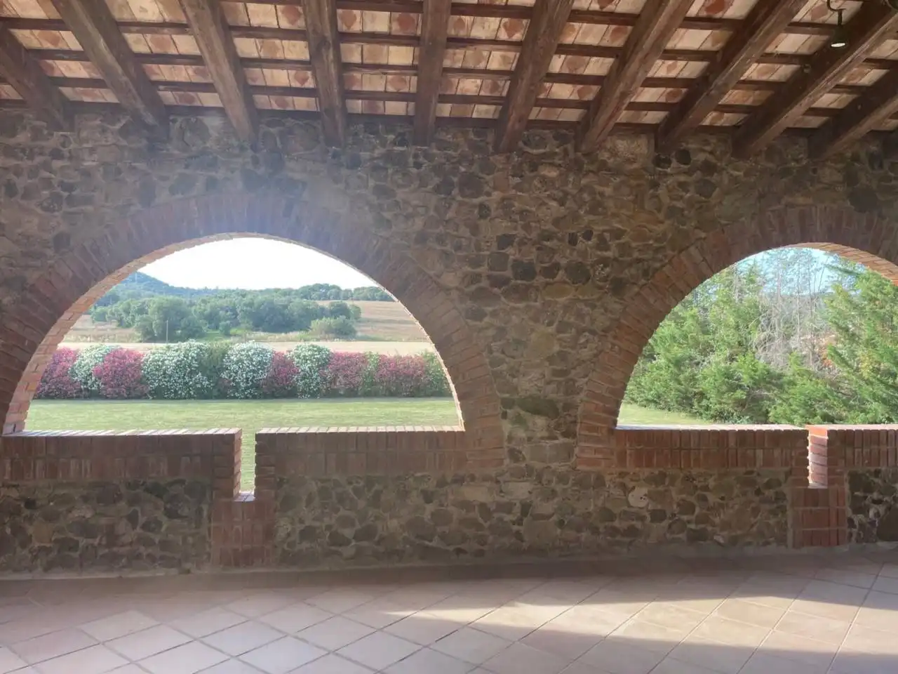 Terrassa de Finca rústica de lloguer en Aiguaviva amb Calefacció, Jardí privat i Terrassa