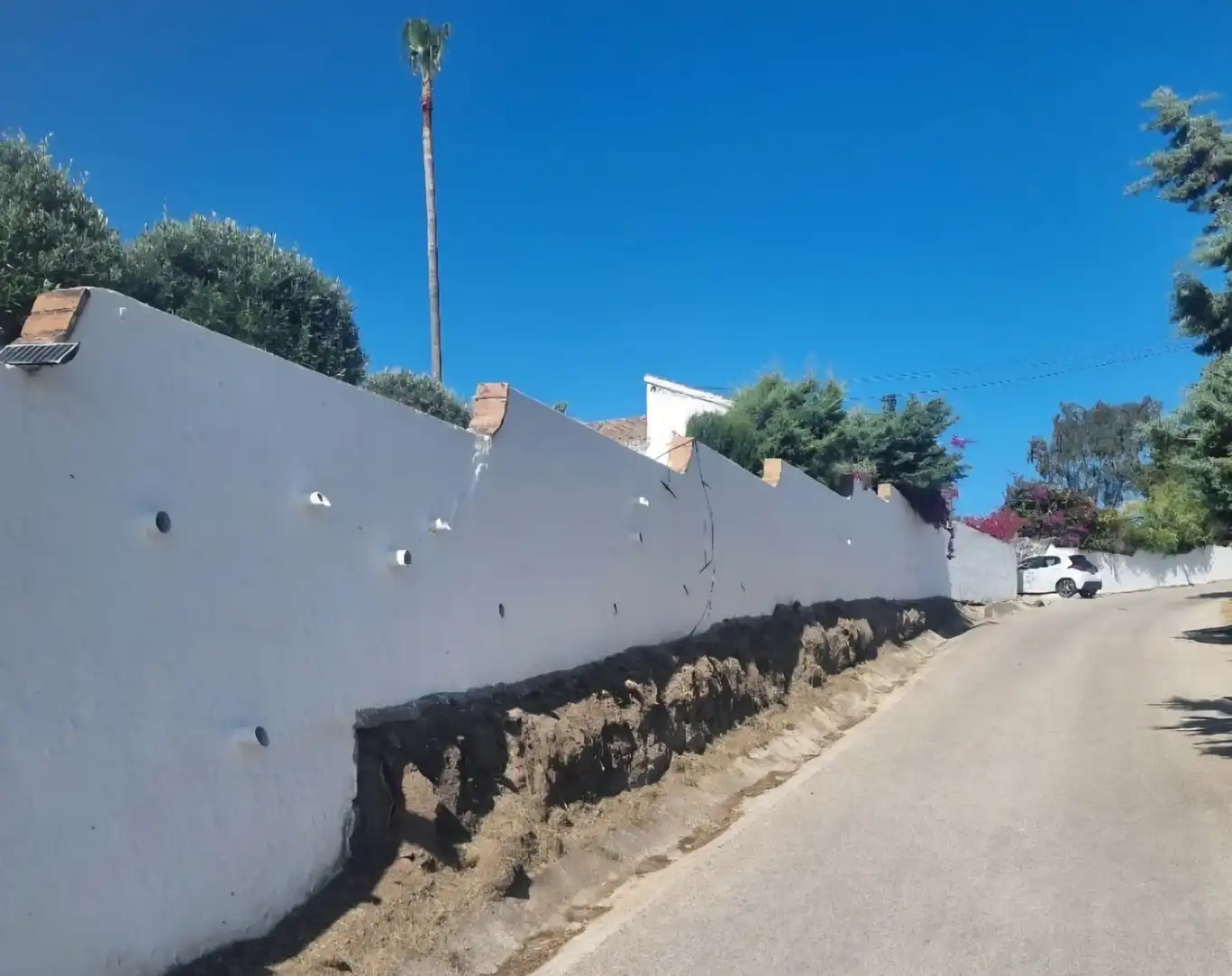 Vista exterior de Casa o chalet en venta en Alhaurín de la Torre con Aire acondicionado, Calefacción y Jardín privado