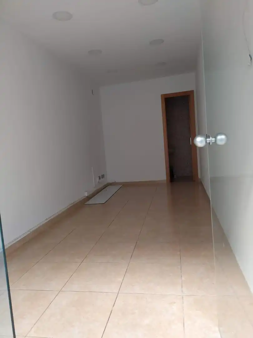Business premises to rent in Nucli Urbà, imagen 6