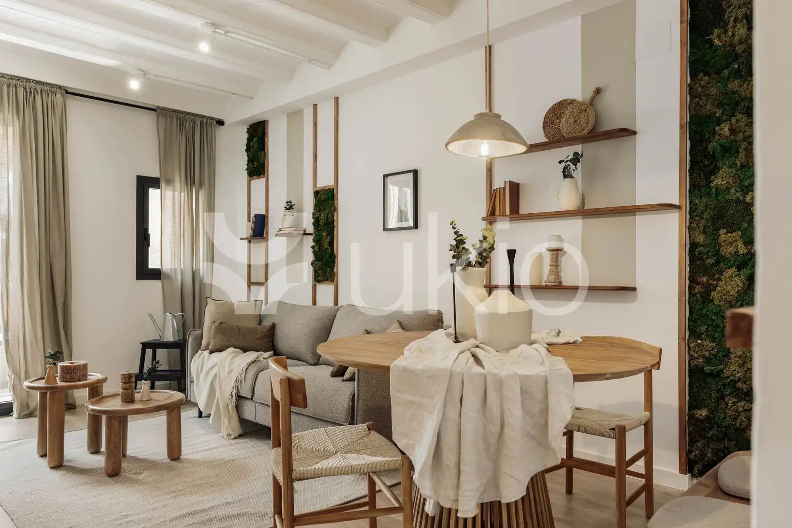 Sala de estar de Apartamento de alquiler en Barcelona con Aire acondicionado, Calefacción y Amueblado
