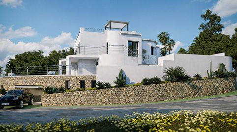 Villa de 4 dormitorios y 4 baños con piscina y terraza en Altea, imatge 2