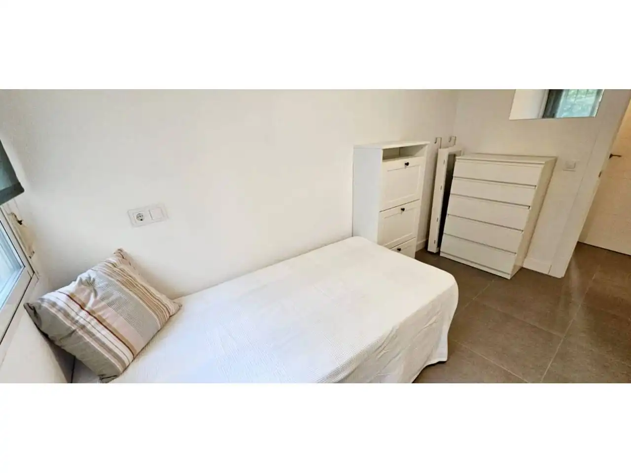 Habitación de Piso en venta en Molina de Segura con Aire acondicionado, Jardín privado y Trastero