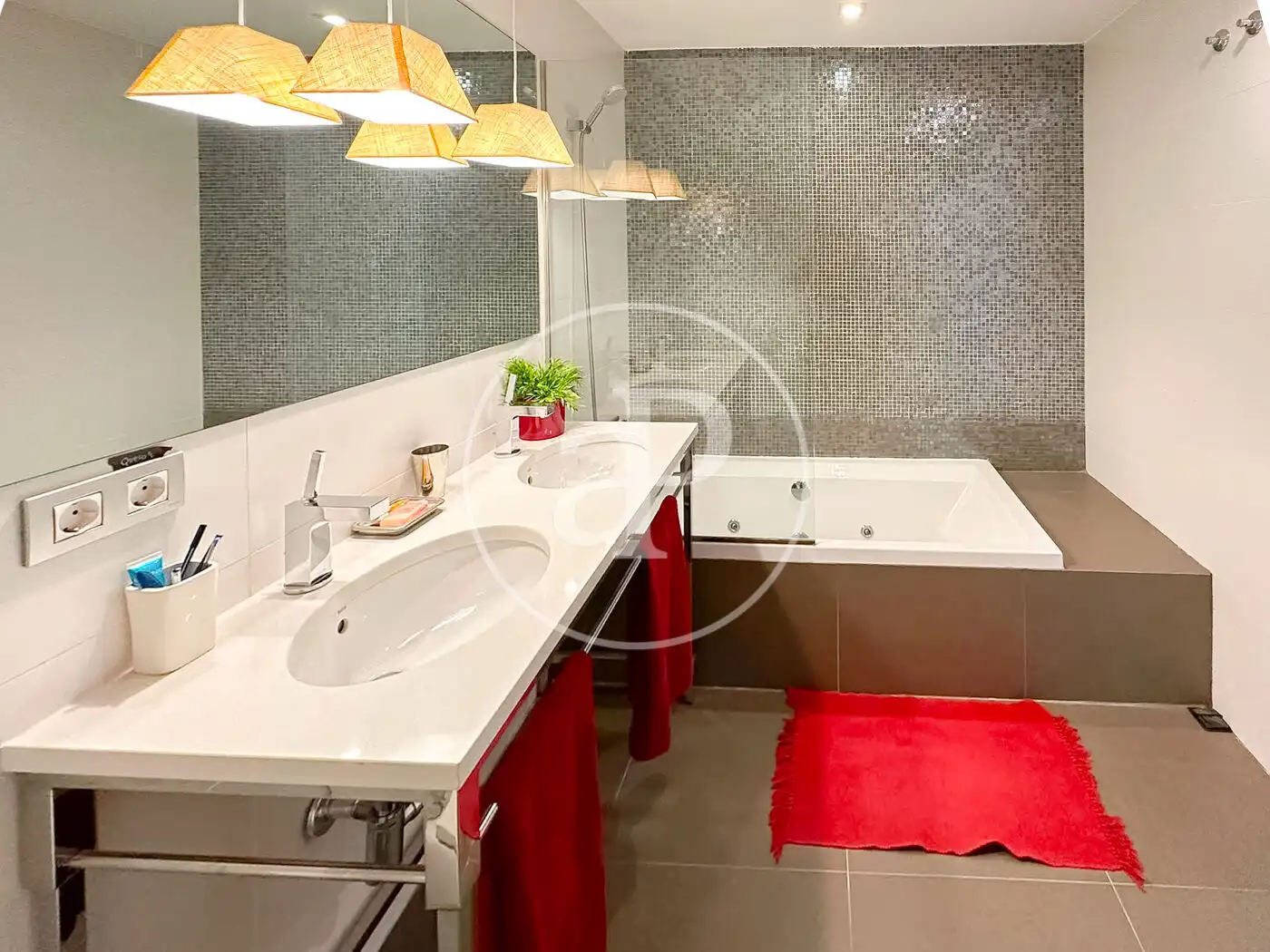 Semi-detached house with pool for sale in Casco Antiguo, imagen 15