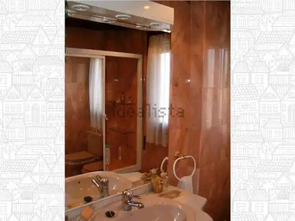 Bathroom of Duplexes for sale in  Logroño  with Storage room