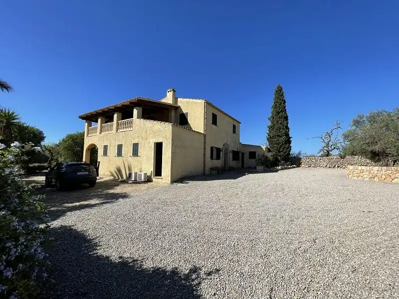 Vista exterior de Finca rústica en venta en Llucmajor con Aire acondicionado, Calefacción y Jardín privado