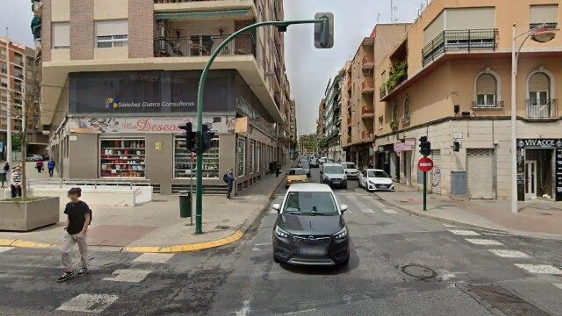 Vista exterior de Piso en venta en Elche / Elx