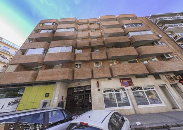 Local comercial en Alquiler en C/ Cardenal Silicio en Prosperidad