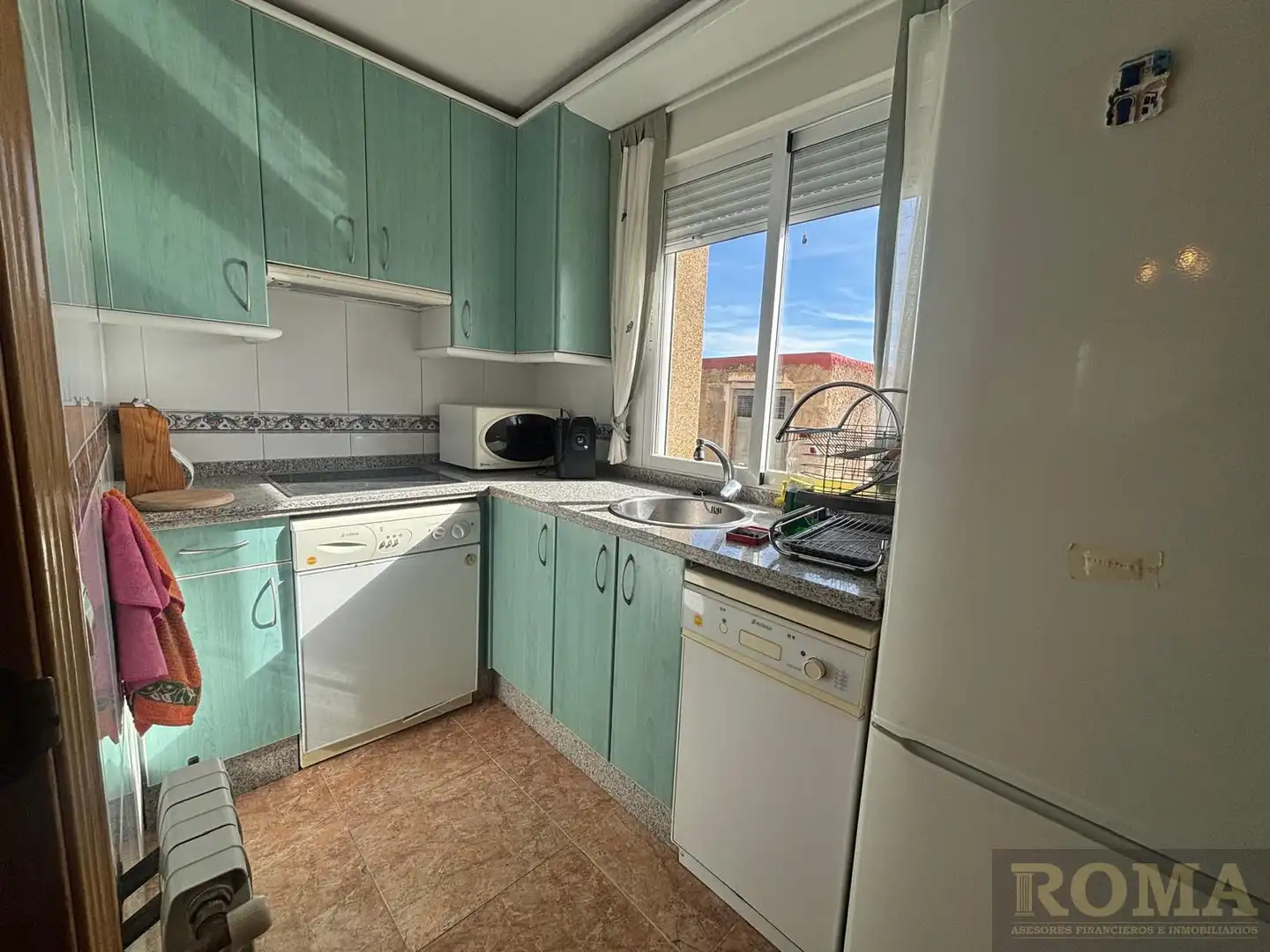 Cuina de Casa o xalet en venda en Calvarrasa de Abajo amb Aire condicionat, Calefacció i Terrassa