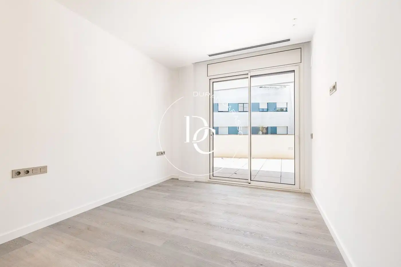 Flat for rent in Carrer d'Enric Morera, Can Girona - Terramar - Vinyet