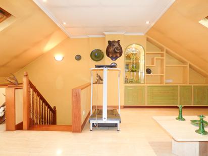 Casa o xalet en venda en Móstoles amb Calefacció, Jardí privat i Terrassa