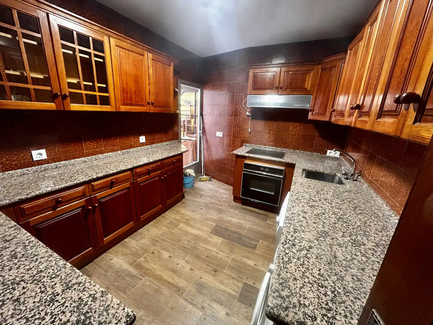 Cocina de Piso de alquiler en Ávila con Calefacción, Parquet y Horno