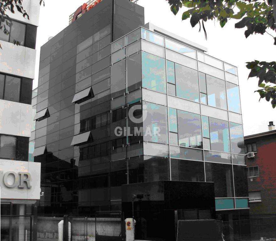 Building to rent in San Juan Bautista, Ciudad Lineal