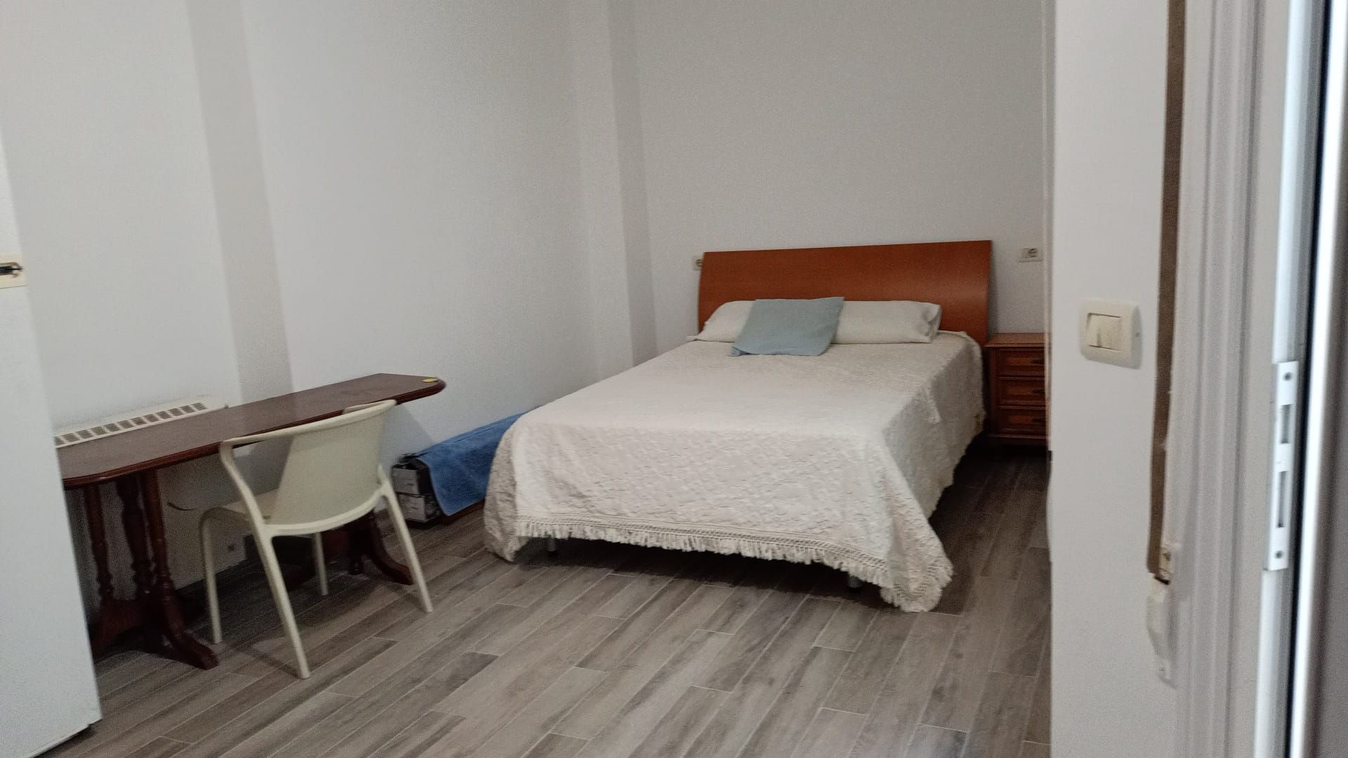 Bedroom of Study for sale in Vigo   with Parquet flooring