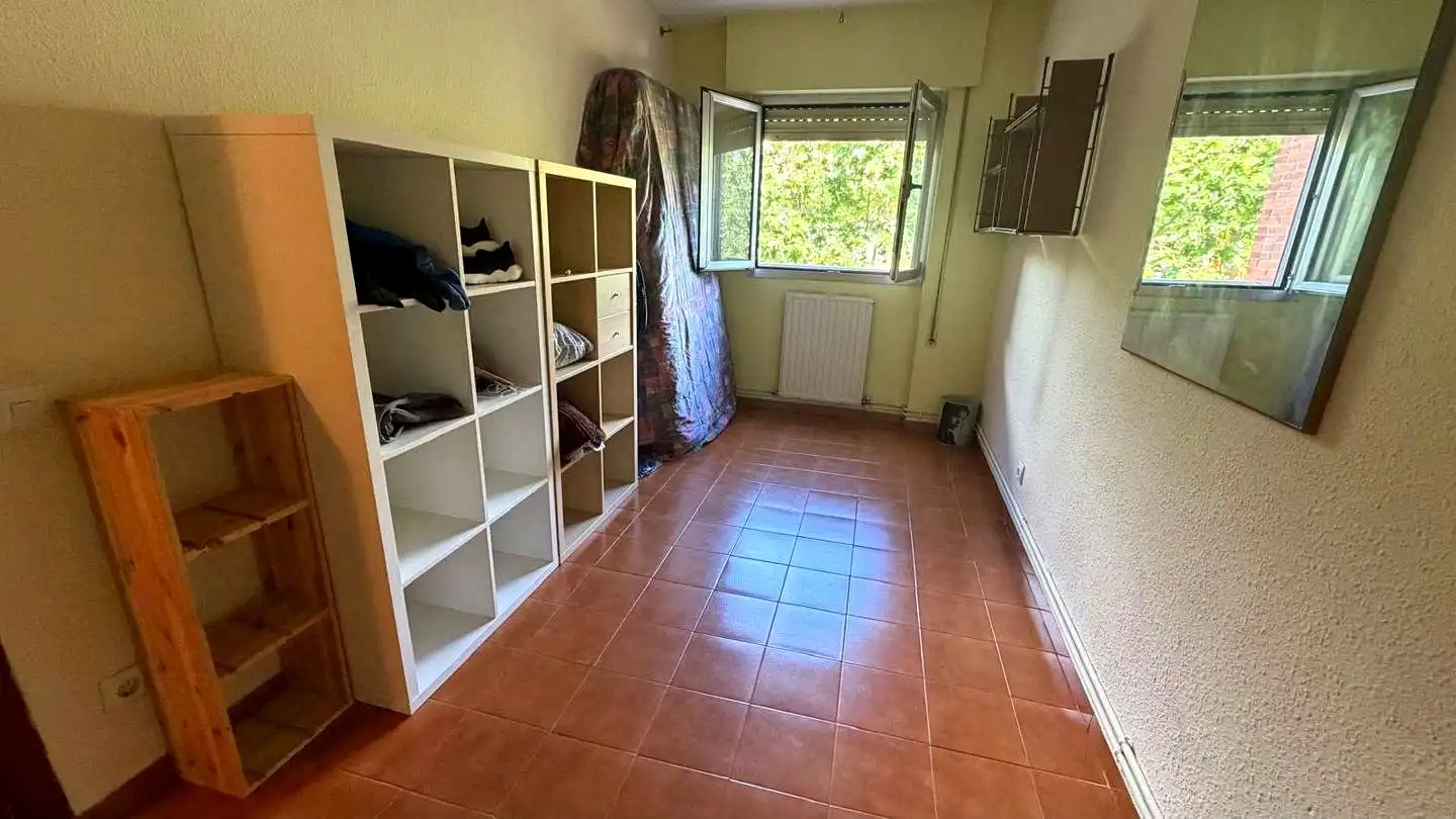 Schlafzimmer von Wohnungen zum Verkauf in  Logroño mit Heizung