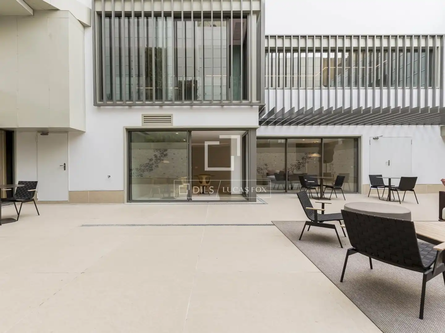 Terrasse von Wohnung zum Verkauf in Barcelona mit Klimaanlage, Terrasse und Schwimmbad