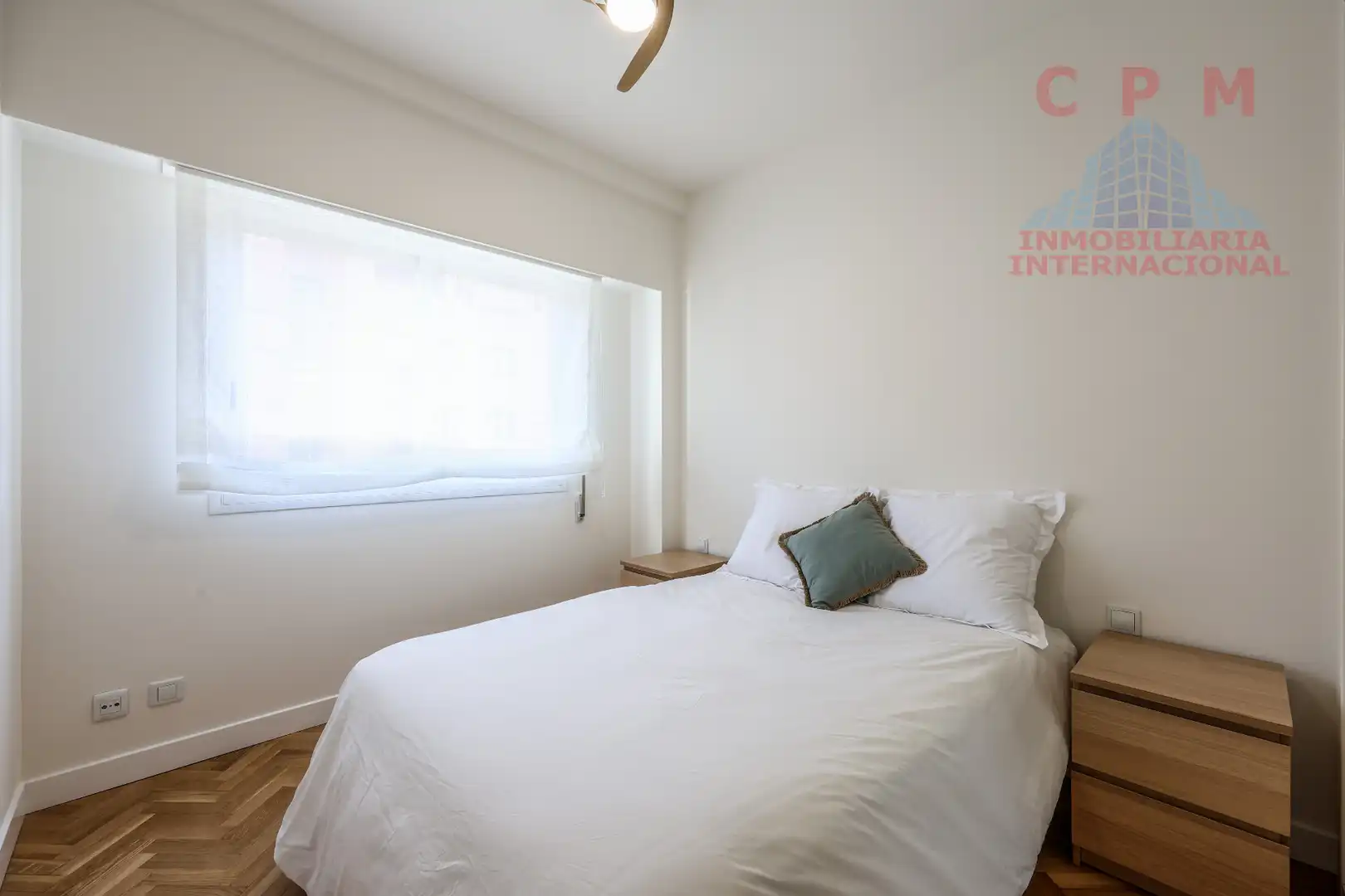 Bedroom of Flat for rent in Madrid  with Air Conditioner, Heating and Parquet flooring