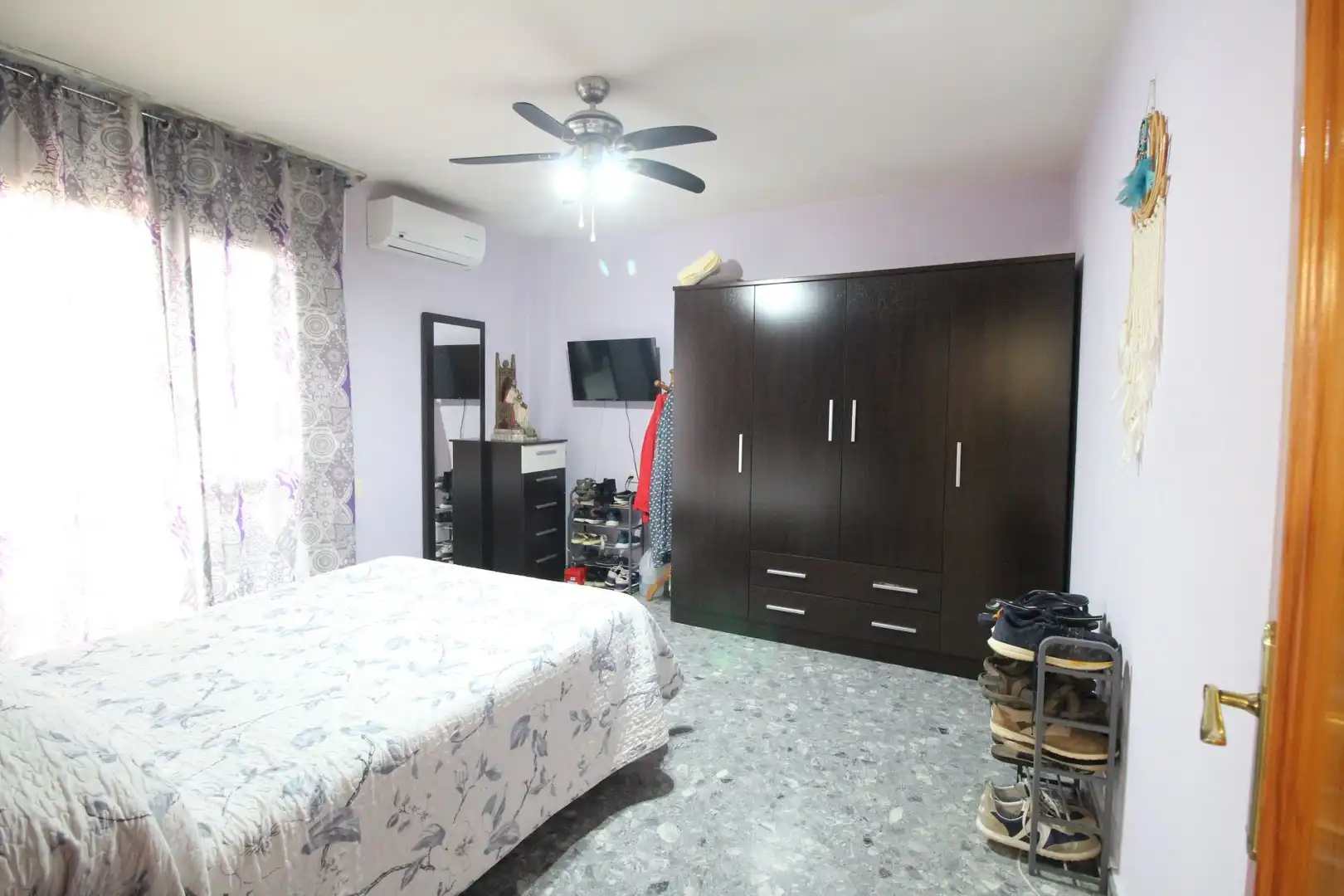 Schlafzimmer von Maisonette zum Verkauf in Alozaina mit Klimaanlage und Möbliert
