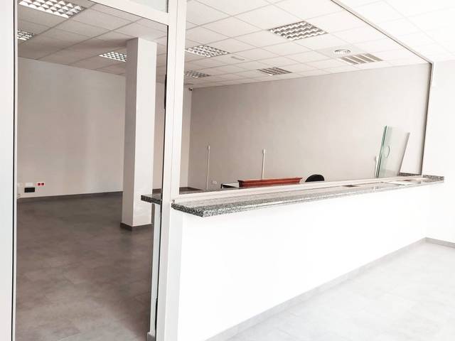Oficina en Alquiler en El Viso de San Juan