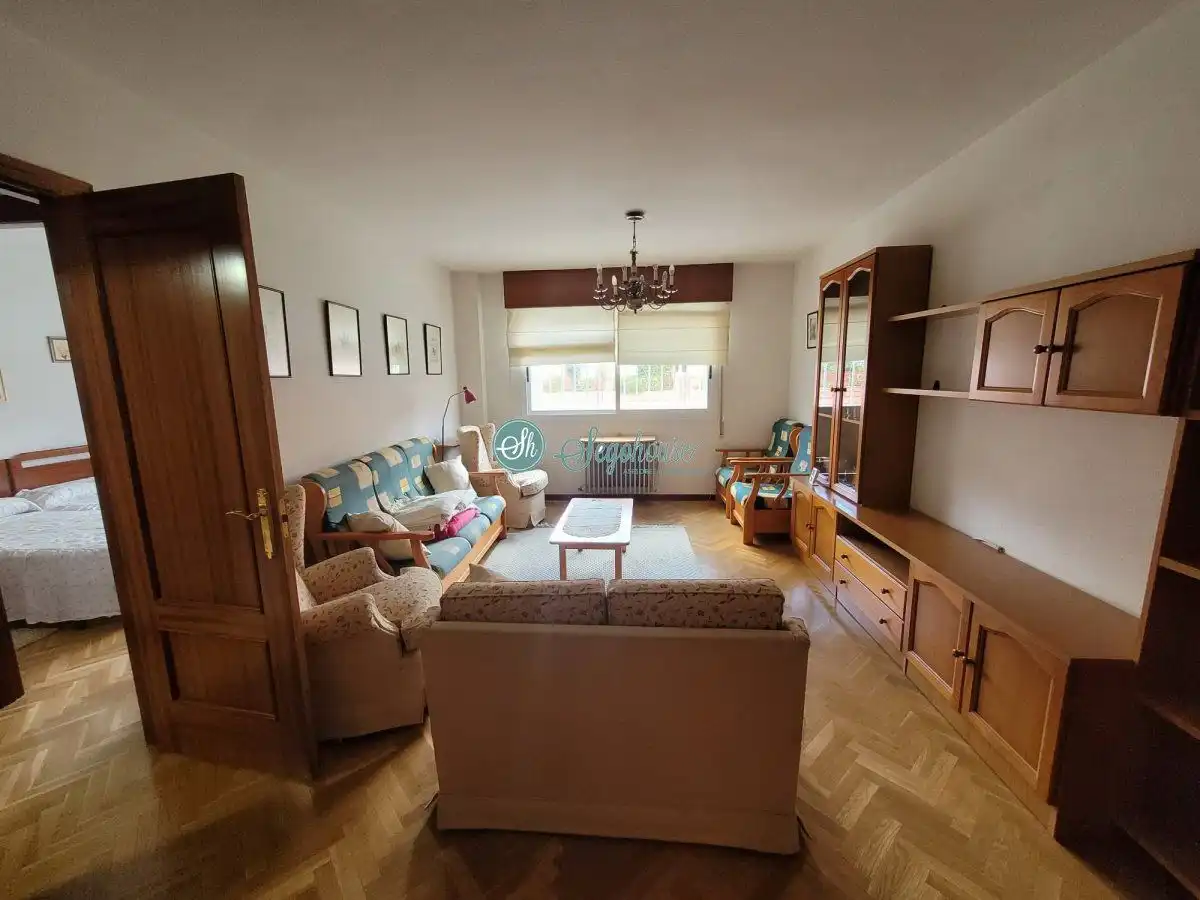 Living room of Apartments for sale in Segovia  with Heating, Parquet flooring and Terrace