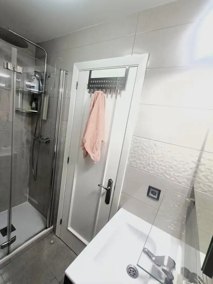 Baño de Piso en venta en Santander con Calefacción y Trastero