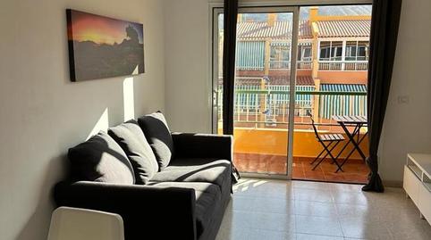 Foto 3 de Piso en venta en Arenales, Los Cristianos, Arona