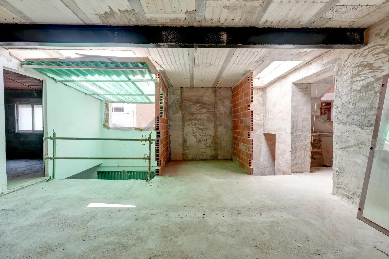 Finca rústica en venta en La Pobla de Vallbona con Terraza y Balcón