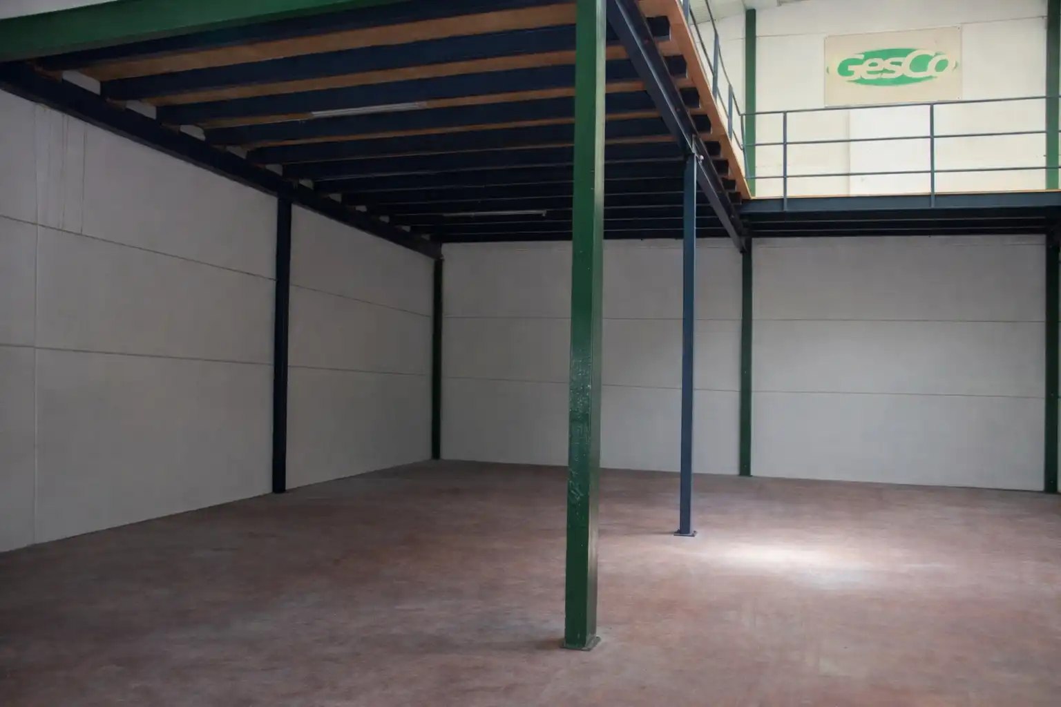 Nave industrial en venta en Boadilla del Monte con Calefacción