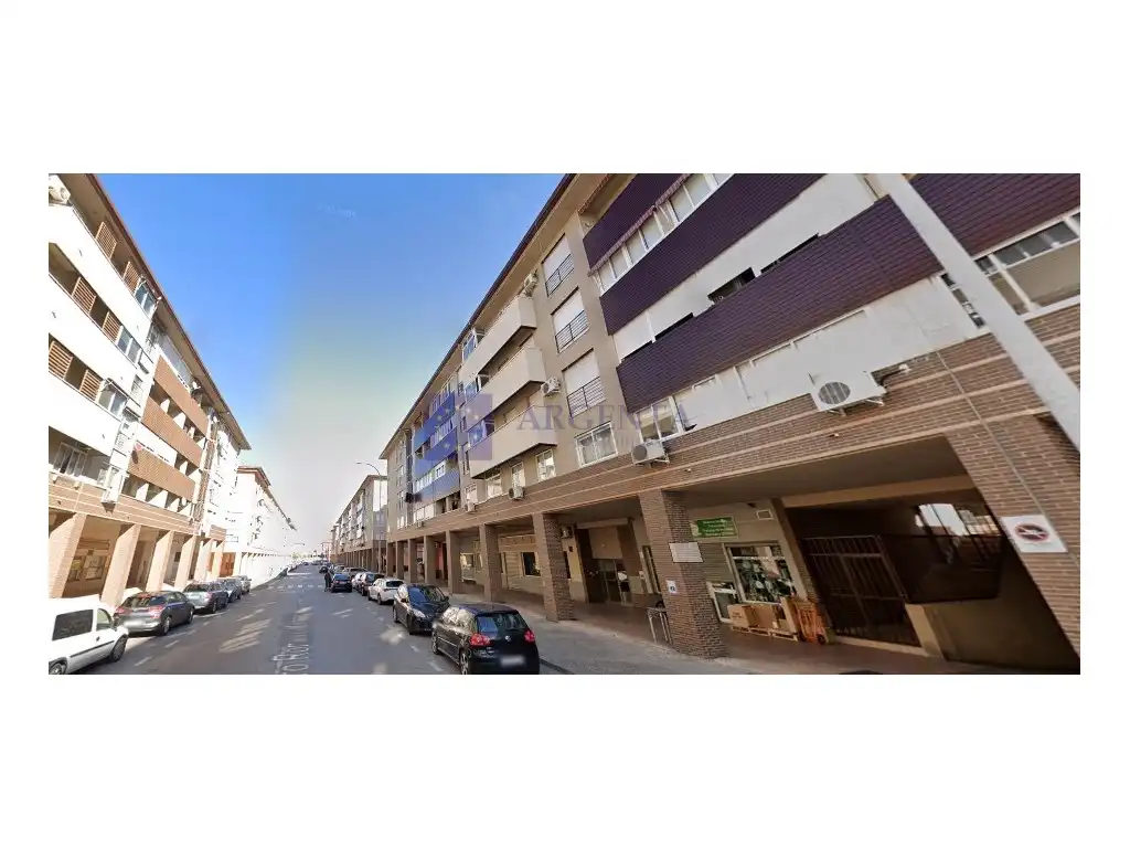 Local comercial en venda a Calle Pedro Romero Mendoza