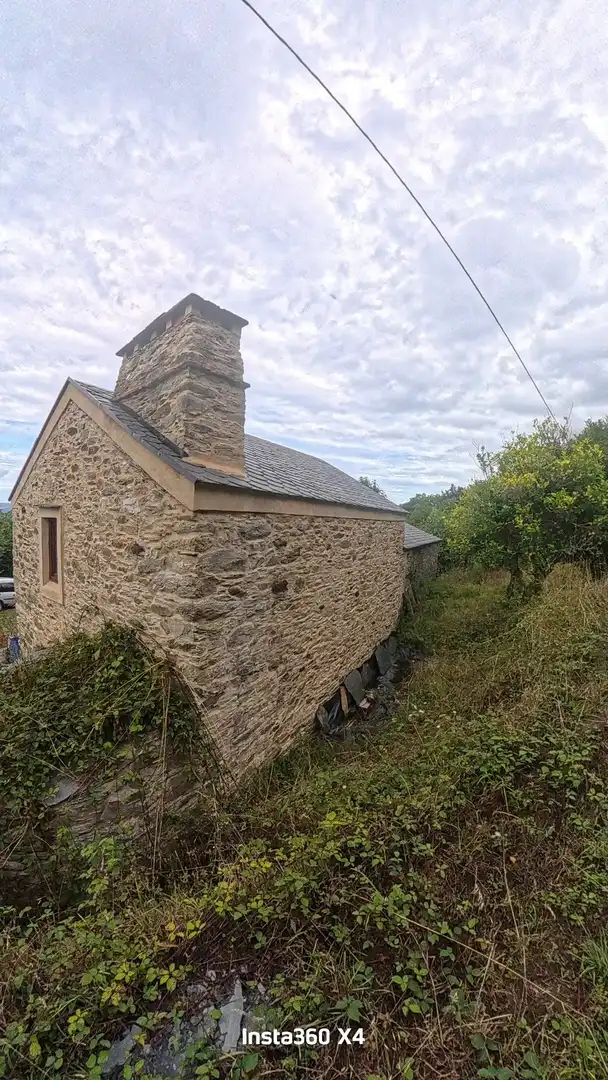 Maison rustique avec jardin à vendre à Lugar A VEIGA, imagen 3