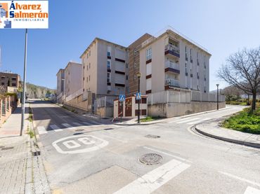 Pis amb ascensor en venda a Calle DOÑANA (LAN)