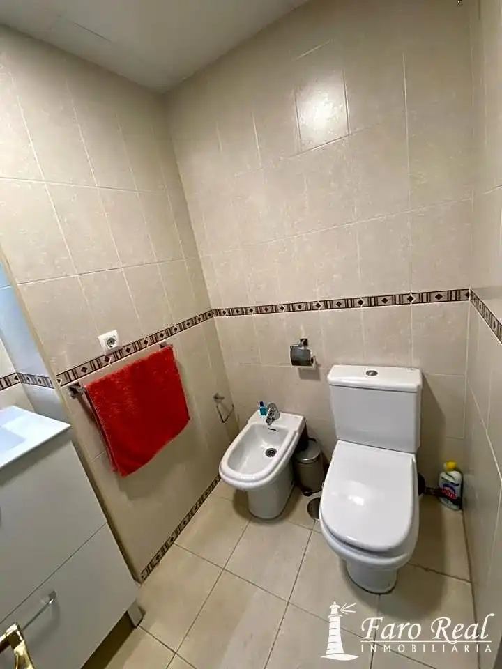 Baño de Apartamento de alquiler en Sanlúcar de Barrameda con Aire acondicionado, Terraza y Amueblado