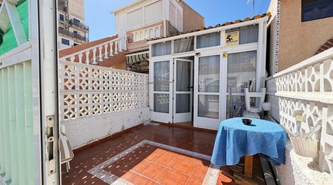 Foto 2 de Casa adosada en venta en Calle Marcelina, Nueva Torrevieja, Torrevieja