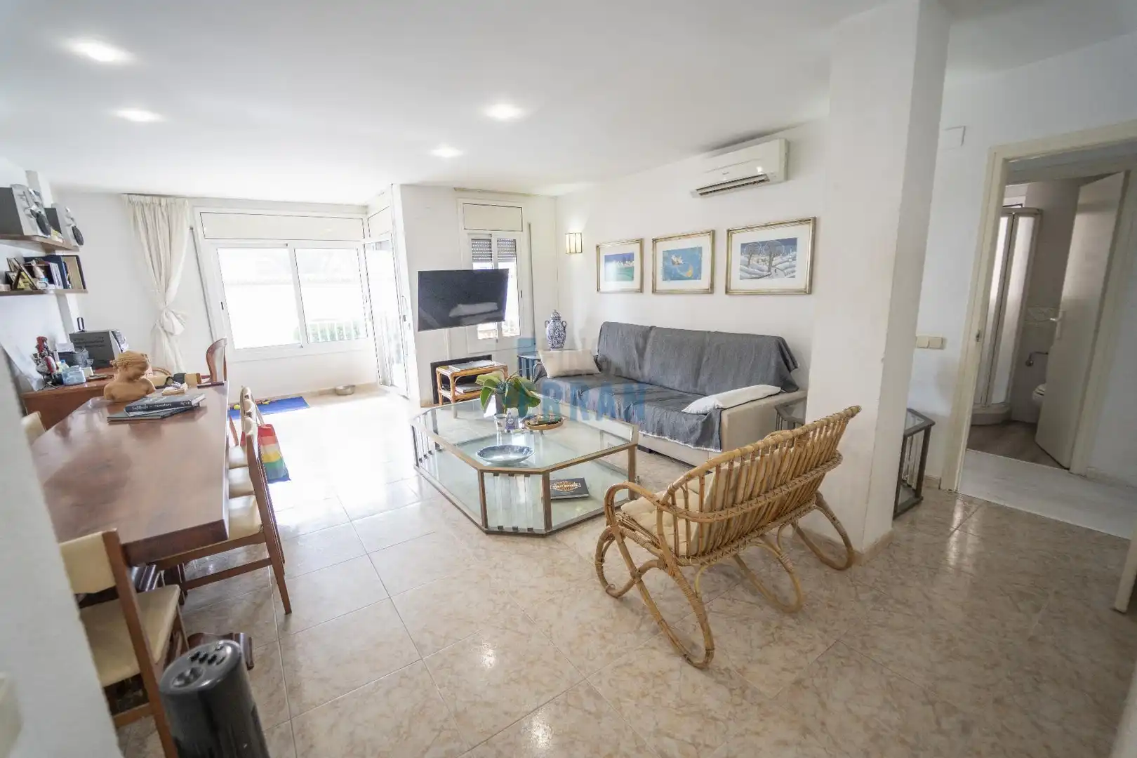 Sala d'estar de Apartament en venda en El Vendrell amb Aire condicionat, Terrassa i Traster