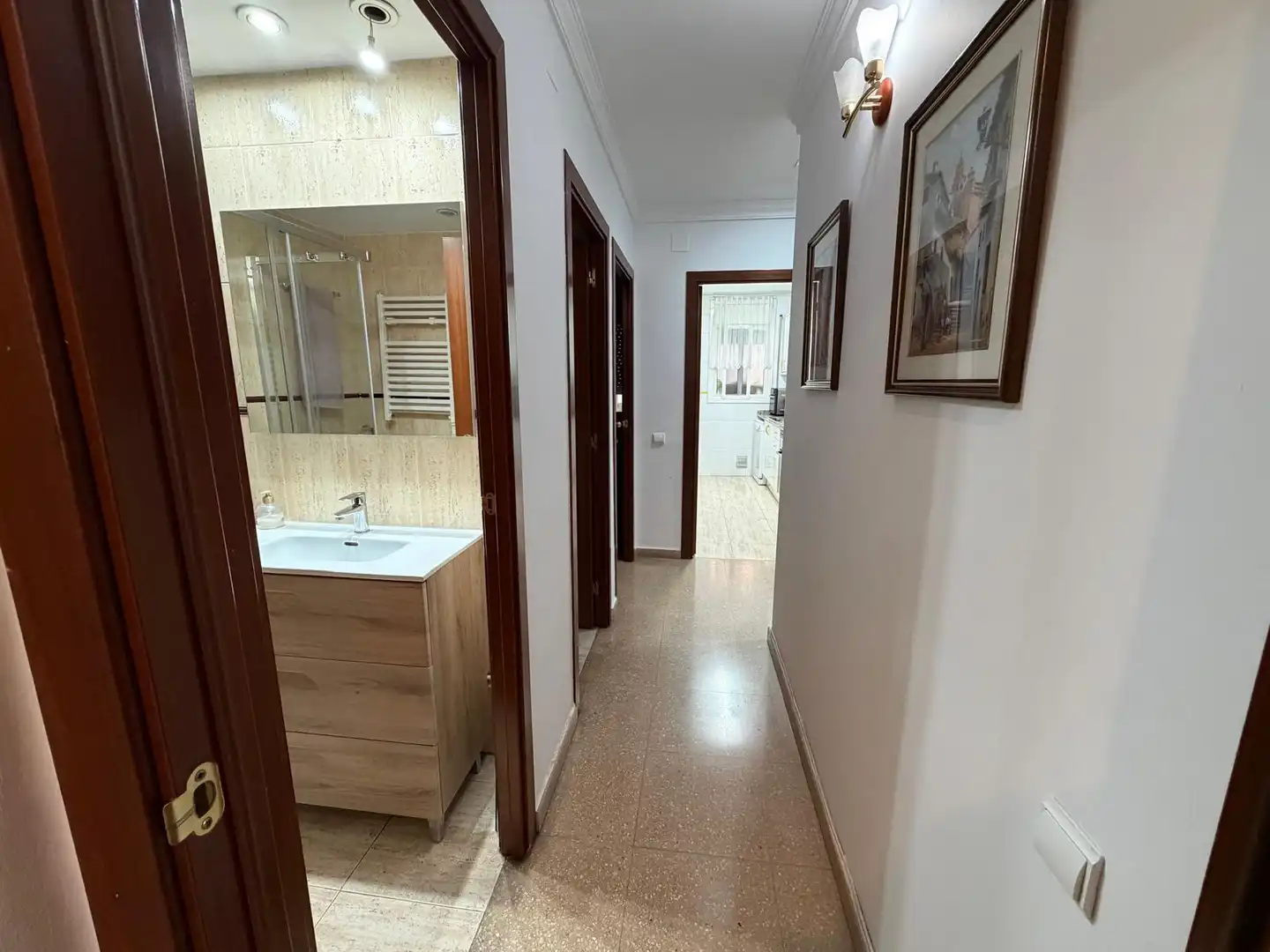Flat for rent in Rubí  with Air Conditioner, Furnished and Oven
