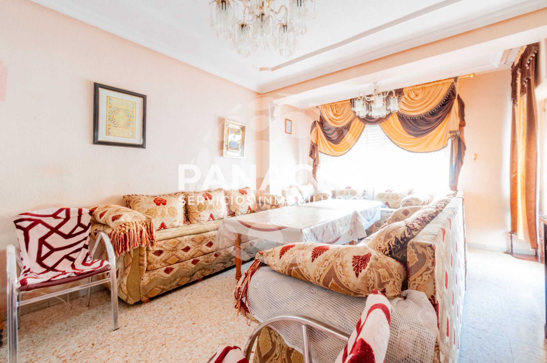 Sala de estar de Piso en venta en  Almería Capital con Amueblado, Horno y Microondas